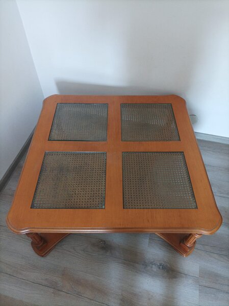 Mobilier de living in stare buna